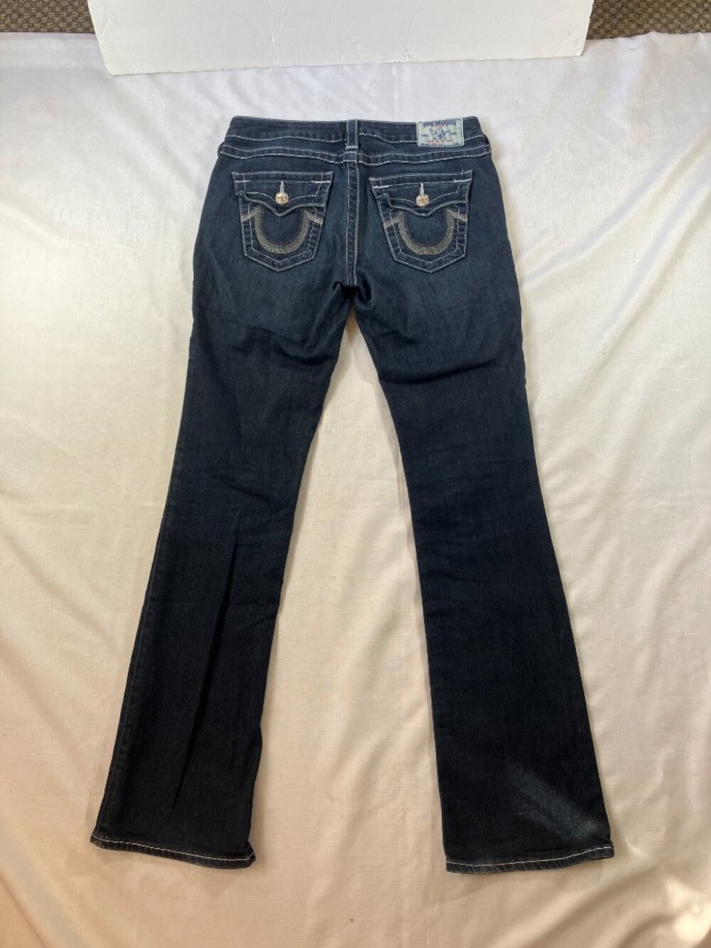 LIKE NEW True Religion Jeans, Bootcut, Size 28 - Picture 4 of 9
